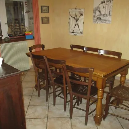 Lamothe En Aveyron * Salles-Courbaties