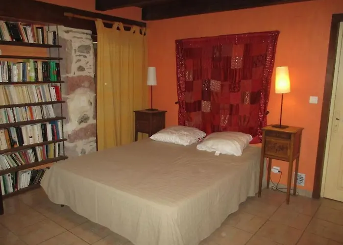 Casa de Férias Lamothe En Aveyron Salles-Courbatiès
